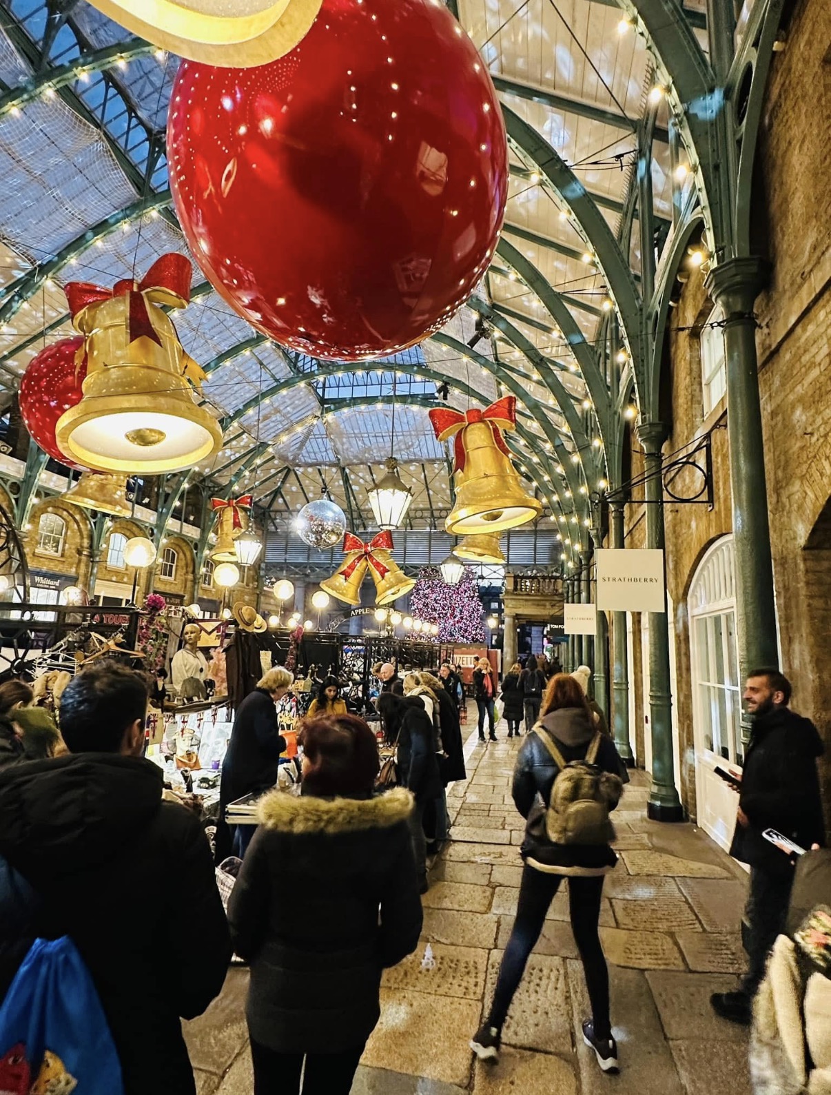 Englandreise · geschmückte Markthalle