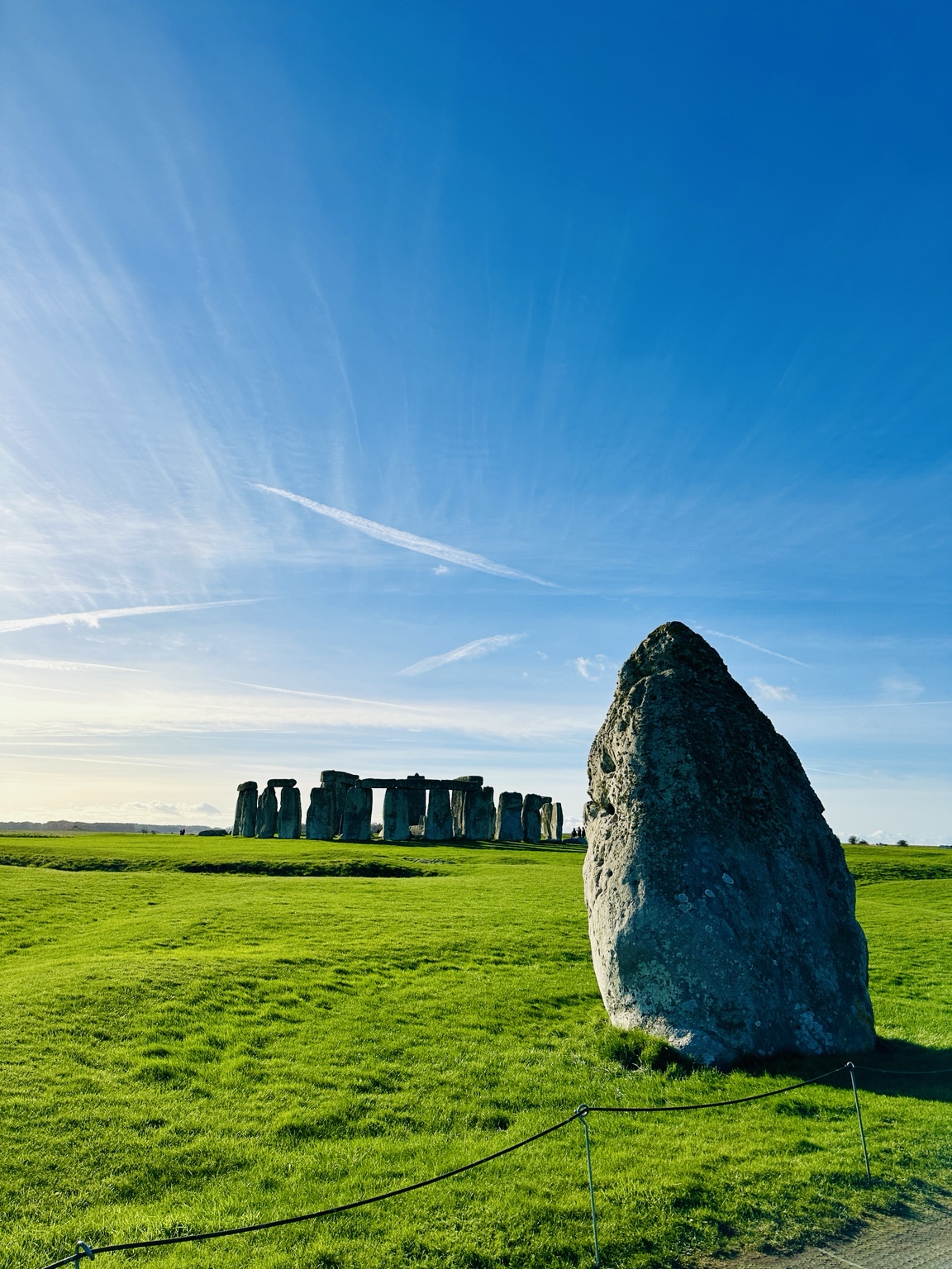 Englandreise · Stonehenge unter blauem Himmel